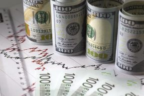 机构投资者过去一周向加密基金投入4.29亿美元