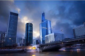 受Delta影响，全球企业正在囤积创纪录的现金