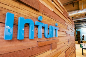 Intuit以120亿美元收购私人电子邮件营销公司Mailchimp