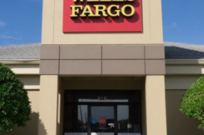 富国银行CEO：供应链危机可能还会持续至少6至12个月