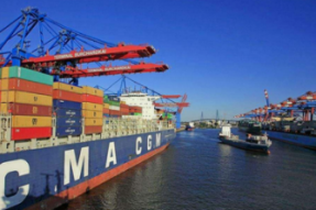 交易员们正在支付两年多来最大溢价去押注油价继续上涨